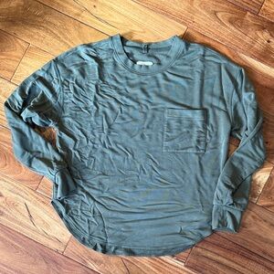 Lou & Grey Green Long Sleeve Sweatshirt